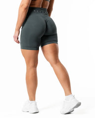 Prime Scrunch Shorts 7.5