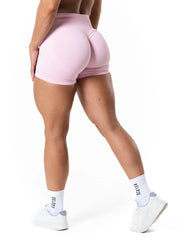 Aura Seamless Scrunch Shorts - Light Pink